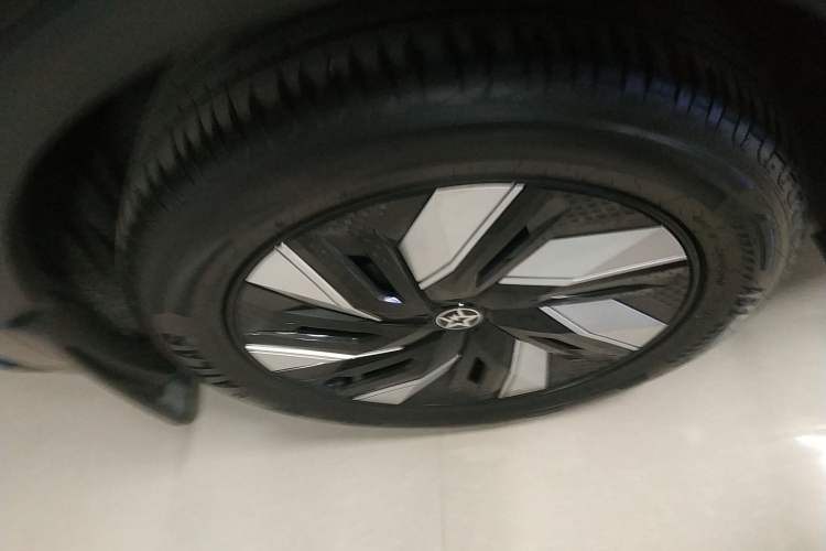 Used Venucia V DD-i 2023 110km iT Version