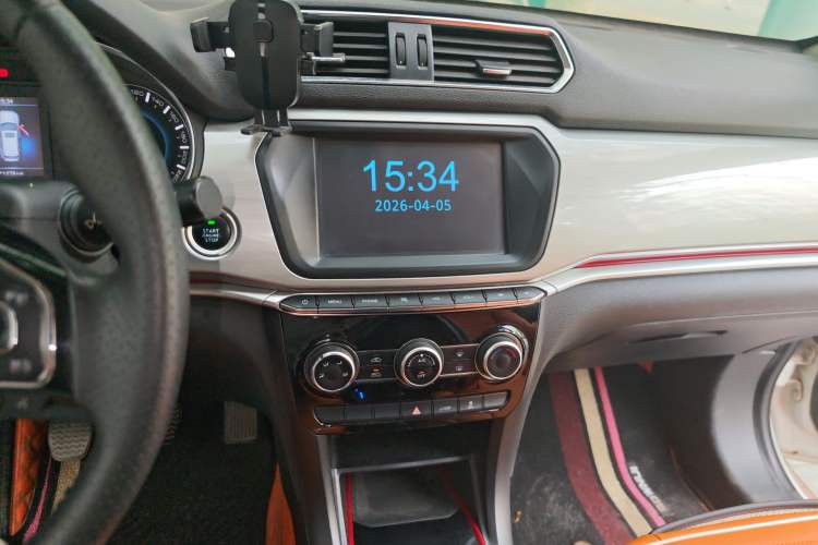 Used Haval H2 2016 Red Label 1.5T Manual Two-Wheel Drive Urban Edition
