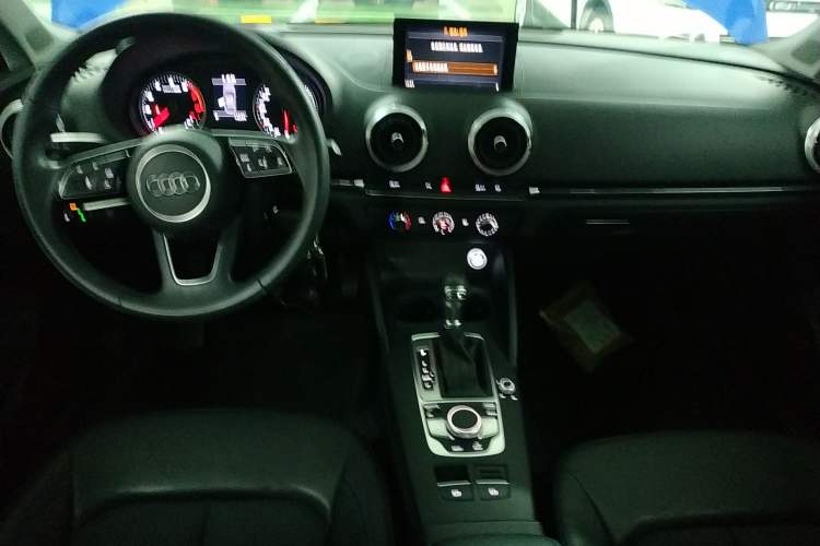 Used Audi A3 2020 Limousine 35 TFSI Fashion Edition China VI Emission Standard