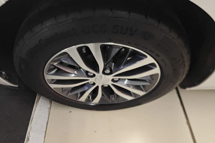 Used Buick GL8 2022 ES Landtrek 653T Luxury Edition
