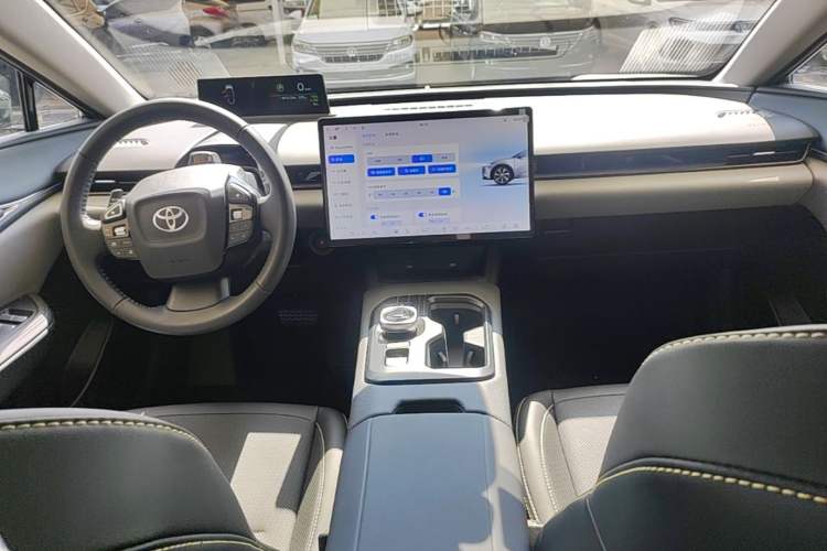 Used Toyota bZ5 2025 Model 550 PRO
