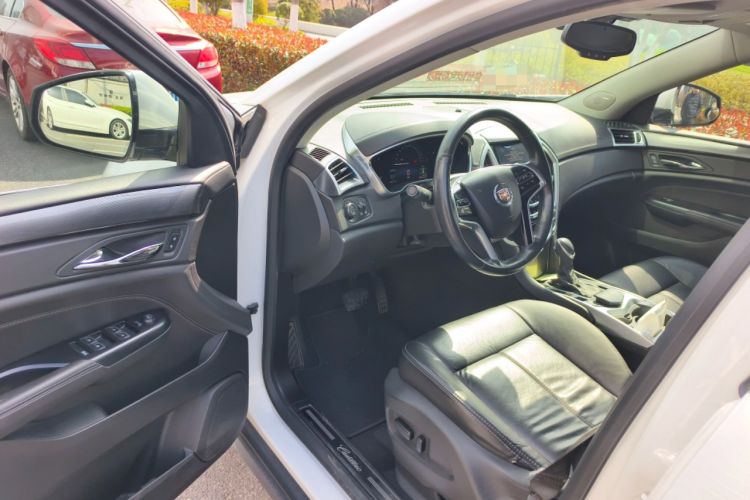 Used Cadillac SRX 2015 3.0L Comfort Version