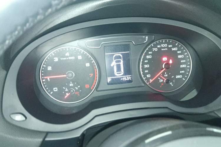 Used Audi Q3 2016 35 TFSI Style Edition Instrument Cluster