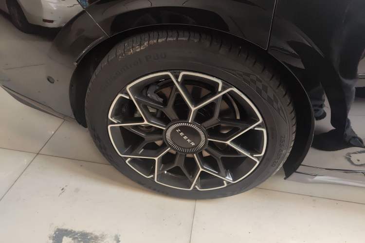 Used Zeekr 007GT 2025 Rear-Drive Intelligent Driving Version 75 kWh Right Rear Wheel Hub