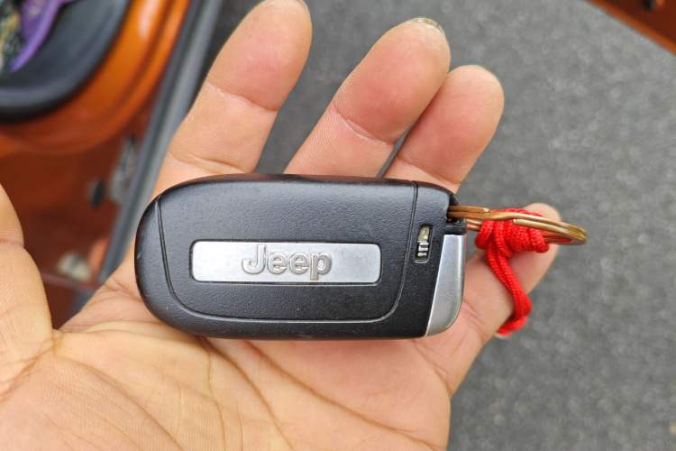 Used Jeep Renegade 2017 180TS Automatic All-Wheel Drive Versatile Edition Vehicle Key