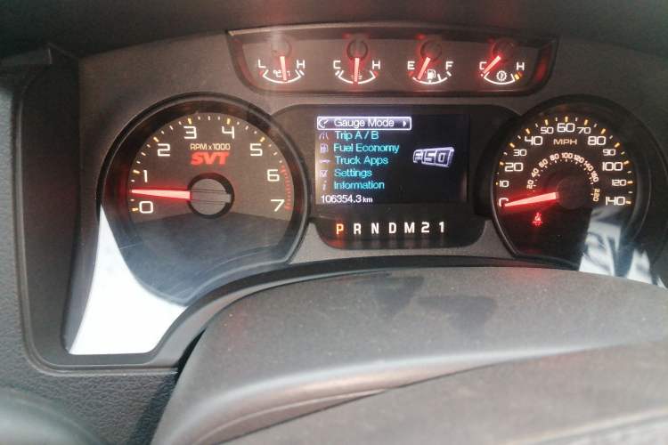 Used Ford F-150 Raptor 2011 6.2L SVT Raptor SuperCrew Odometer Close Up