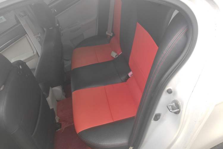 Used Mitsubishi Lancer EX 2012 Fashion Edition 1.8L Manual Comfort Version
