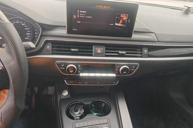 Used Audi A5 2017 Coupe 40 TFSI Fashion Model Audio And AC Panel