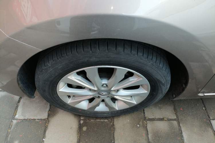 Used Hyundai Elantra (5th Generation / Langdong) 2016 1.6L Automatic Smart Version
