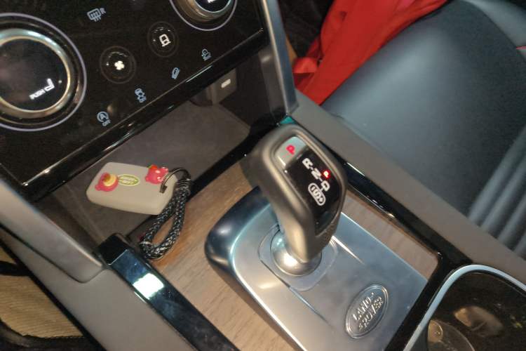 Used Land Rover Discovery Sport 2022 249 PS R-Dynamic S Performance Edition 5 Seats