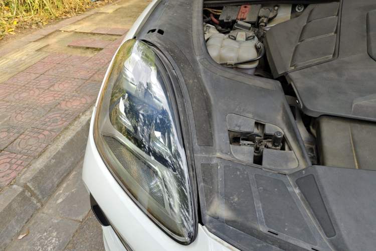 Used Porsche Cayenne 2018 Cayenne S 2.9T Right Front Headlight