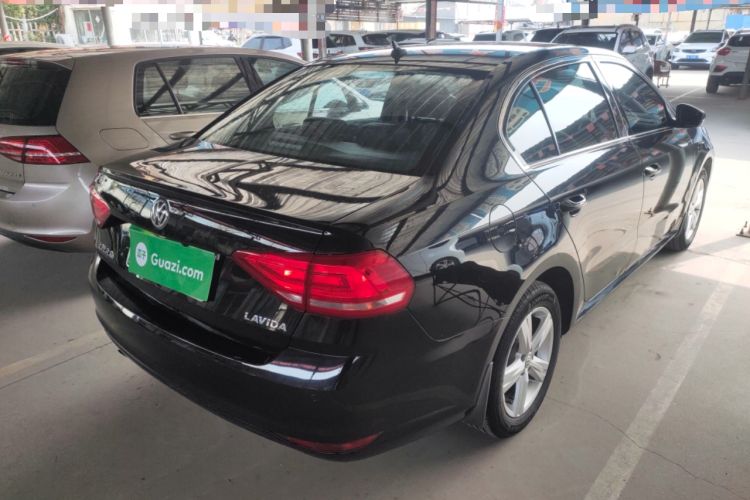 Used Volkswagen Lavida 2017 1.6L Manual Fashion Edition
