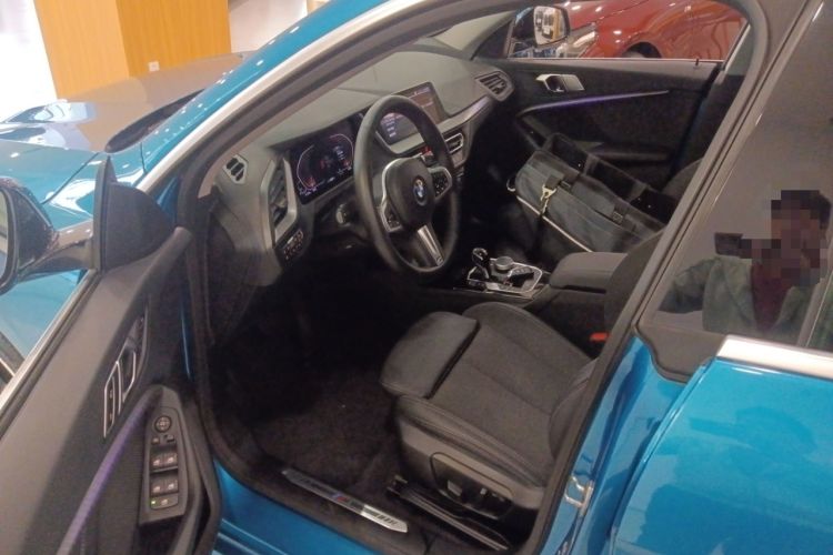 Used BMW 2 Series 2021 225i 4-Door Coupe M Sport Package Driver Seat