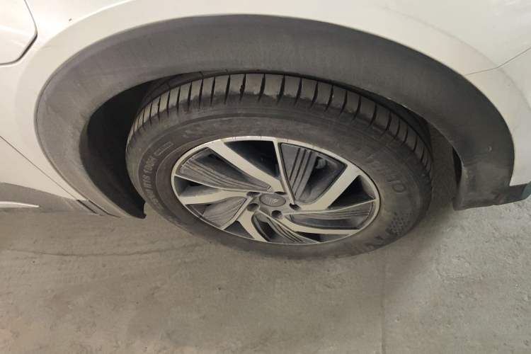 Used NETA U 2021 Pro 500 Global Edition Right Front Wheel Hub