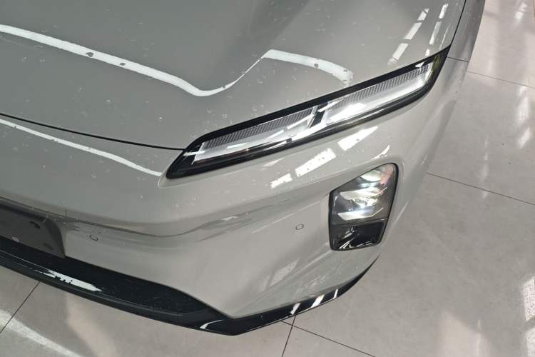 Used Nio ET5 2025 75 kWh Left Front Headlight