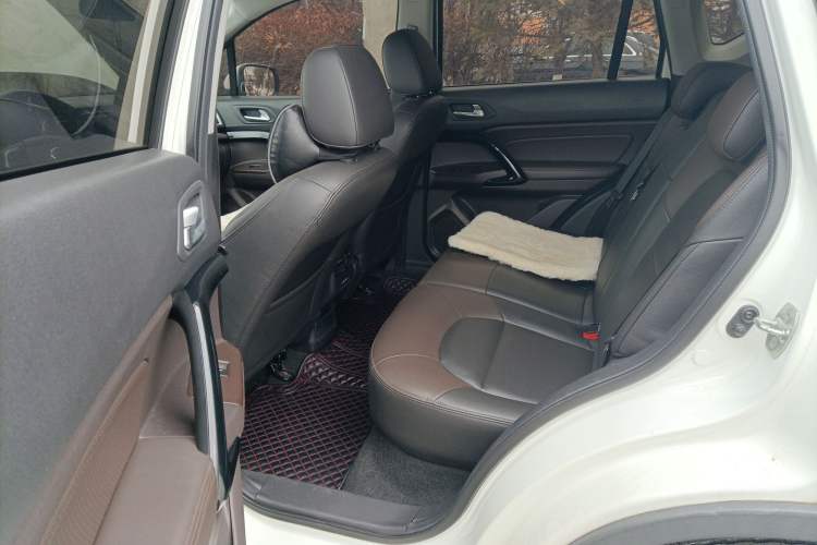 Used GAC Trumpchi GS4 2018 235T Automatic Two-Wheel Drive Elite Edition Left Rear Seat