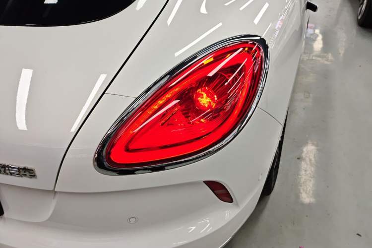 Used ORA Lightning Cat 2022 555 km Luxury Edition