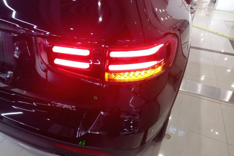 Used Mercedes-Benz GLB 2024 Refresh GLB 220 Fashion Edition Exterior 3