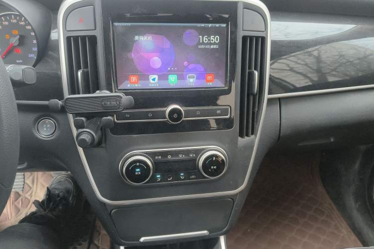 Used BYD Song MAX 2017 1.5T Manual Smart Connect Luxury 7-Seater