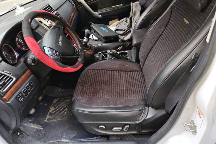 Used Haval H6 2015 Revised Version Sport Edition 1.5T Manual Transmission Two-Wheel Drive Elite Grade