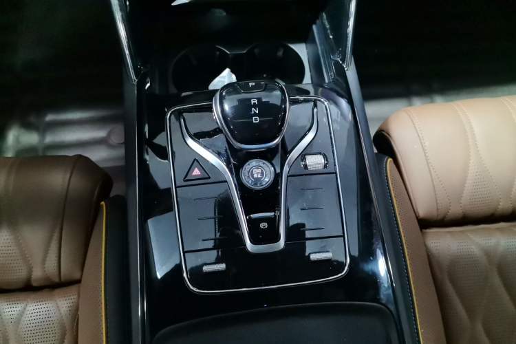 Used BYD Tang New Energy 2021 DM 2.0T Four-Wheel Drive High-Performance Flagship Model Gear Lever
