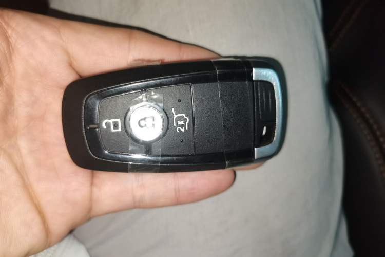 Used Ford Explorer 2024 2.3T EcoBoost Kunlun Peak Edition 7-Seater
