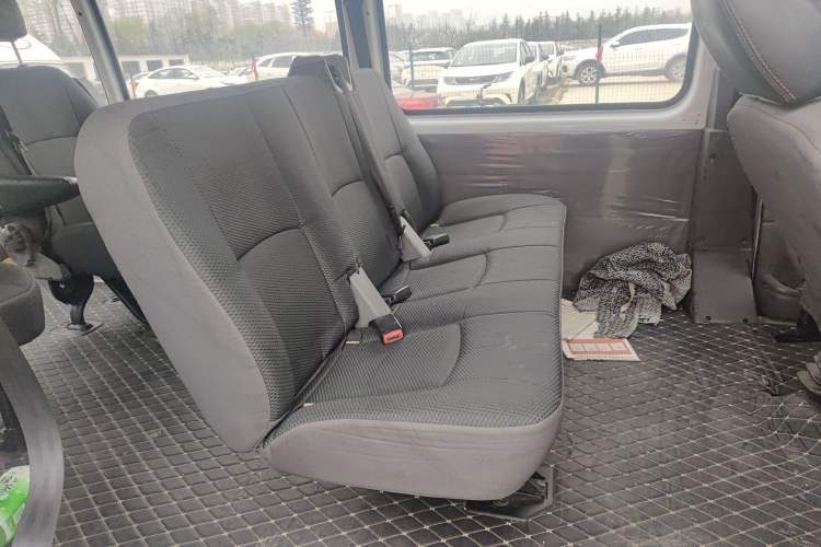 Used JMC Transit 2019 2.8T Commercial Version Long Wheelbase Mid-Roof 7-Seater Rear Single Tire China VI Emission Standard – JX493
