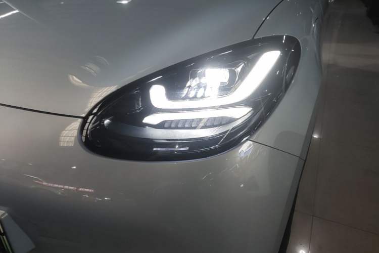 Used Wuling Bingo 2025 410 km Lingxi Deluxe Edition