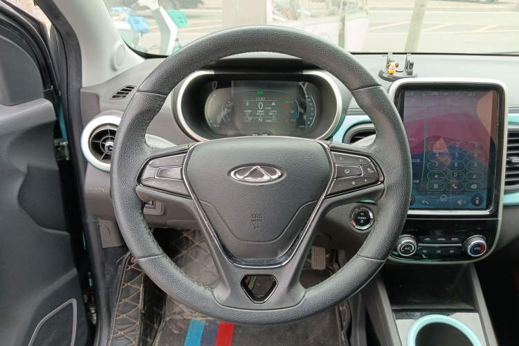 Used Chery QQ Little Ant 2021 150 000 Yuan Ant Fan Edition Ant Trend Version Lithium Iron Phosphate Steering Wheel
