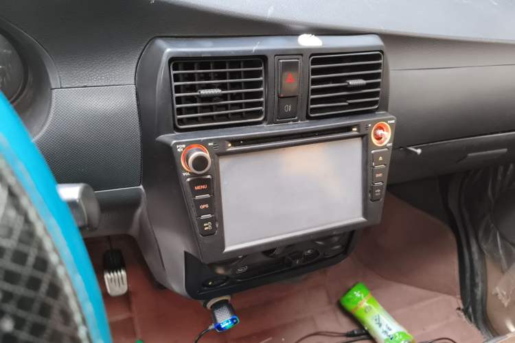 Used Wuling Rongguang 2014 1.2L S Base Model Audio And AC Panel