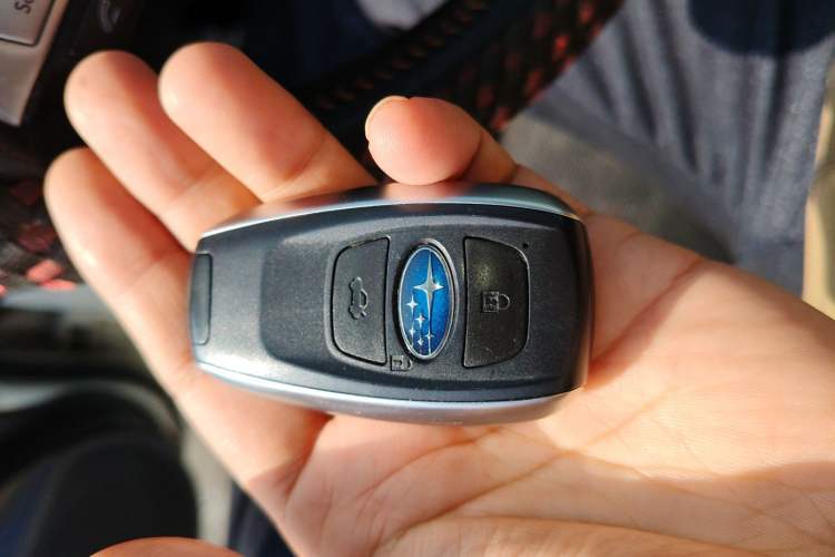 Used Subaru XV 2016 2.0i Comfort Navigation Edition
