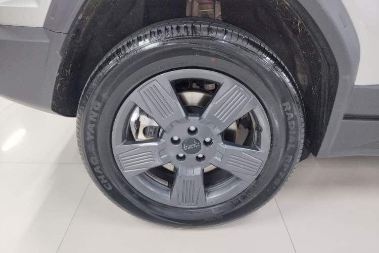 Used iCAR 03 2024 401km Two-Wheel Drive Standard Advanced Version Exterior 5