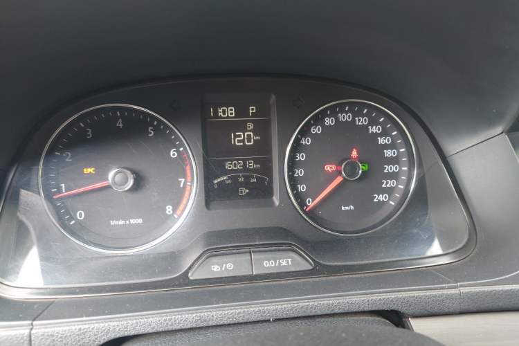 Used Volkswagen Lavida 2013 Restyled Classic 1.6L Automatic Comfort Edition Instrument Cluster
