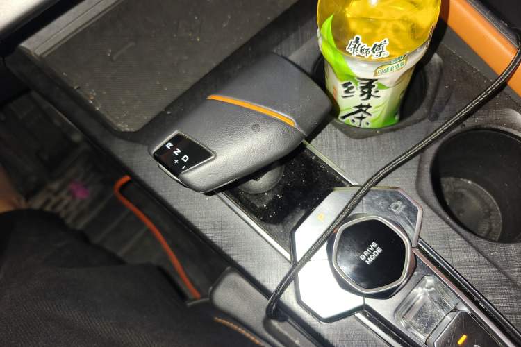 Used CHANGAN UNI-V 2022 1.5T Prestige Version Gear Lever