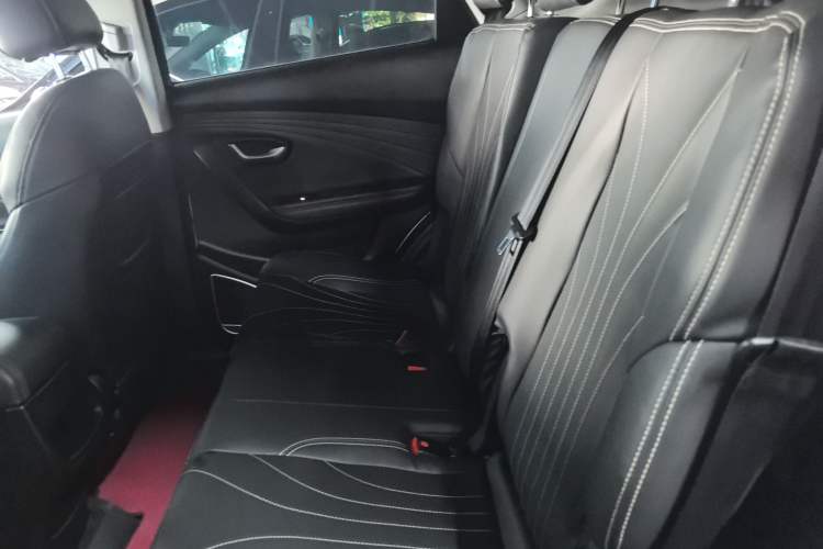 Used JETOUR X70M 2022 1.5T Manual Advanced Partner 7-Seater
