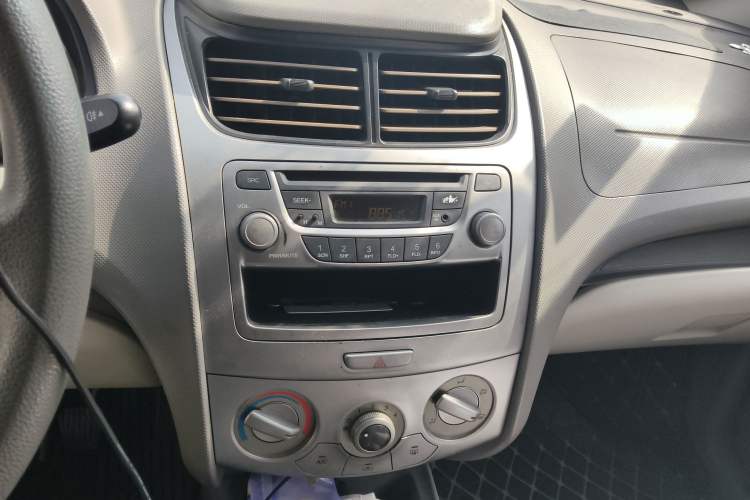 Used Chevrolet Sail 2010 Hatchback 1.4L Manual U-Enjoy Edition