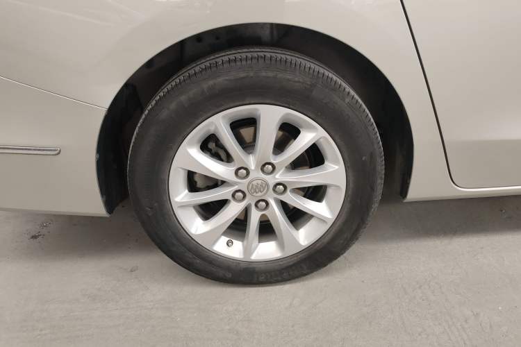 Used Buick GL8 2017 ES 28T Premium Version China V Standard