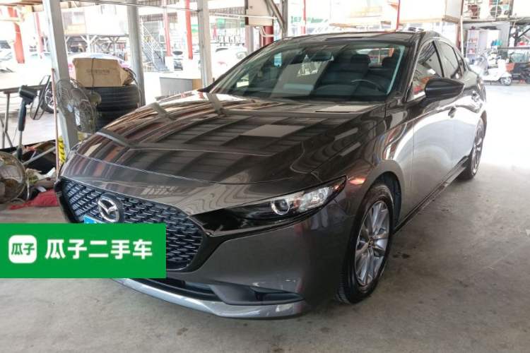 Used Mazda 3 Axela 2020 1.5L Automatic Luxury Version