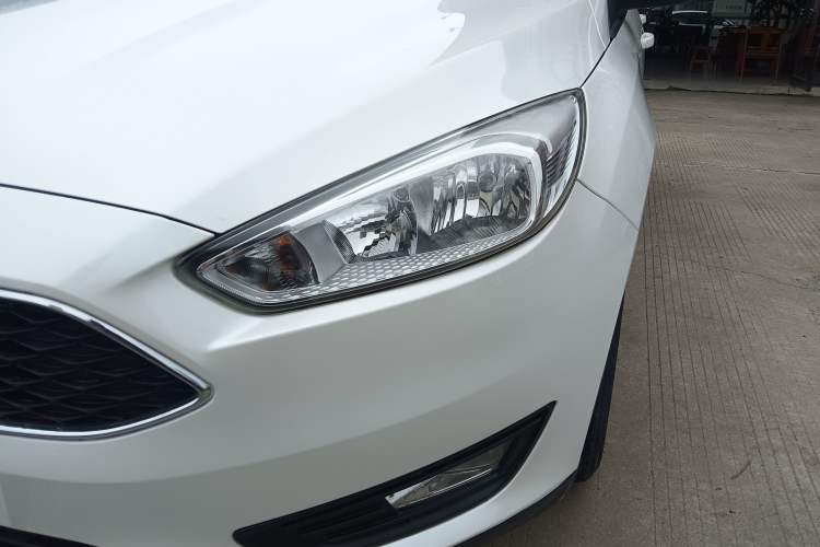 Used Ford Focus 2017 Hatchback 1.6L Automatic Comfort Plus SmartDrive Edition
