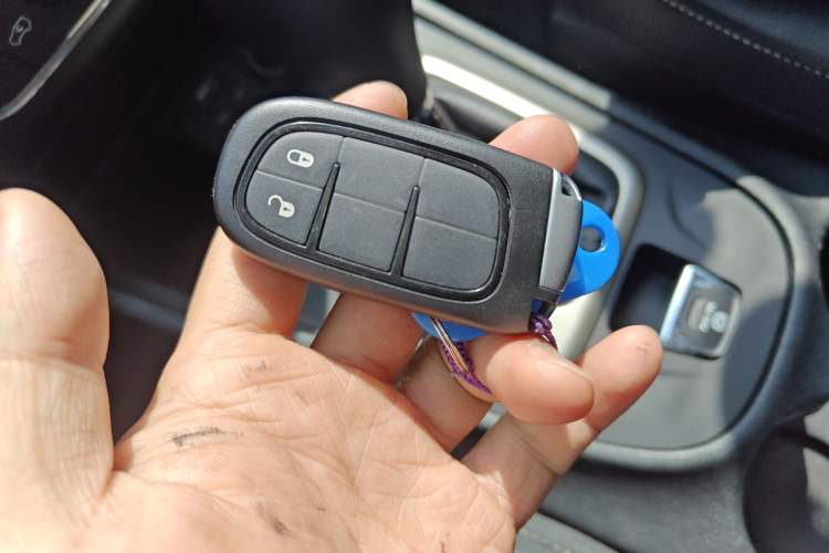 Used Jeep Cherokee 2016 2.0L Superior Edition
