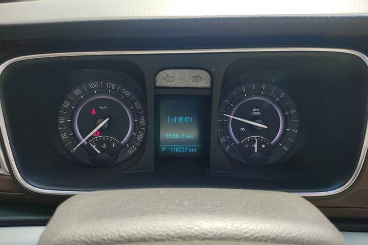Used Buick GL8 2017 25S Prestige Version China V Standard Instrument Cluster