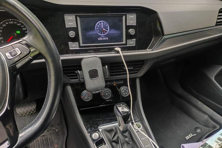 Used Volkswagen Sagitar 2019 280TSI DSG Comfort Version China V Standard Audio And AC Panel