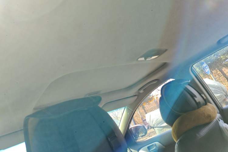 Used Kia Forte 2011 1.6L MT GLS Headliner