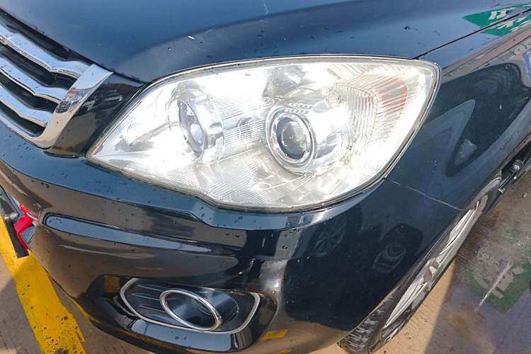 Used Haval H6 2016 Upgraded Model 1.5T Manual Two-Wheel Drive Urban Version
