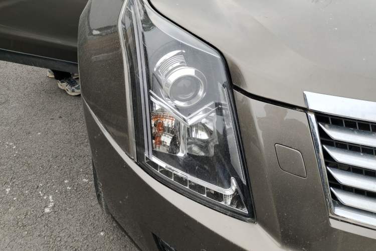 Used Cadillac SRX 2014 3.0L Elite Model
