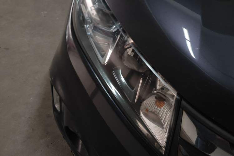 Used Suzuki Vitara 2016 1.4T Automatic Two-Wheel Drive Luxury Version Right Front Headlight