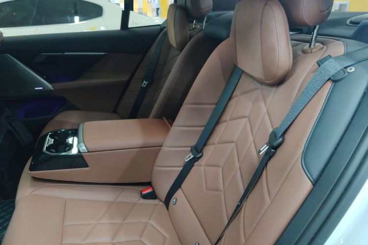 Used BMW 5 Series 2024 530Li Leading Luxury Package
