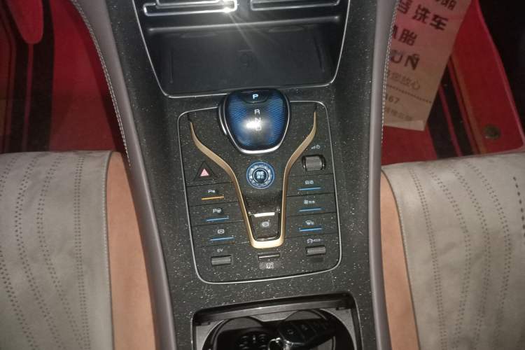 Used BYD Frigate 07 2023 DM-i 100KM Flagship Model Gear Lever