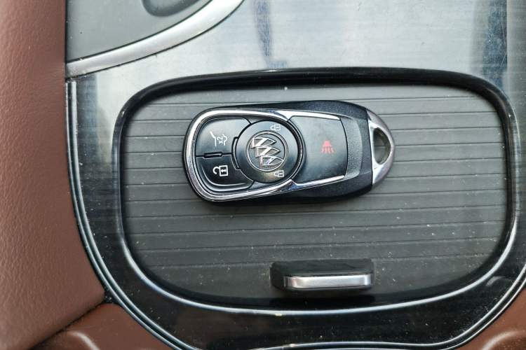 Used Buick Envision 2019 20T Two-Wheel Drive Luxury Version China V Standard Vehicle Key