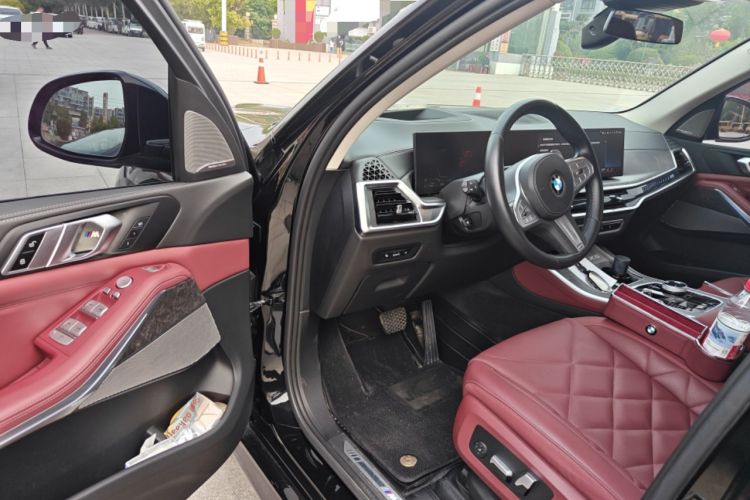 Used BMW X5 2023 xDrive 30Li Luxury M Sport Night Edition Package
